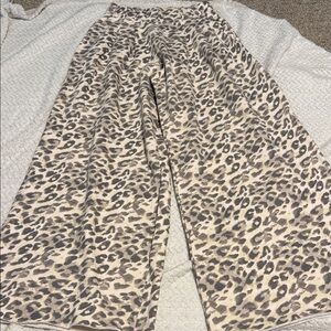 Aerie XS short Leopard Print Wide-Leg Pants nwt